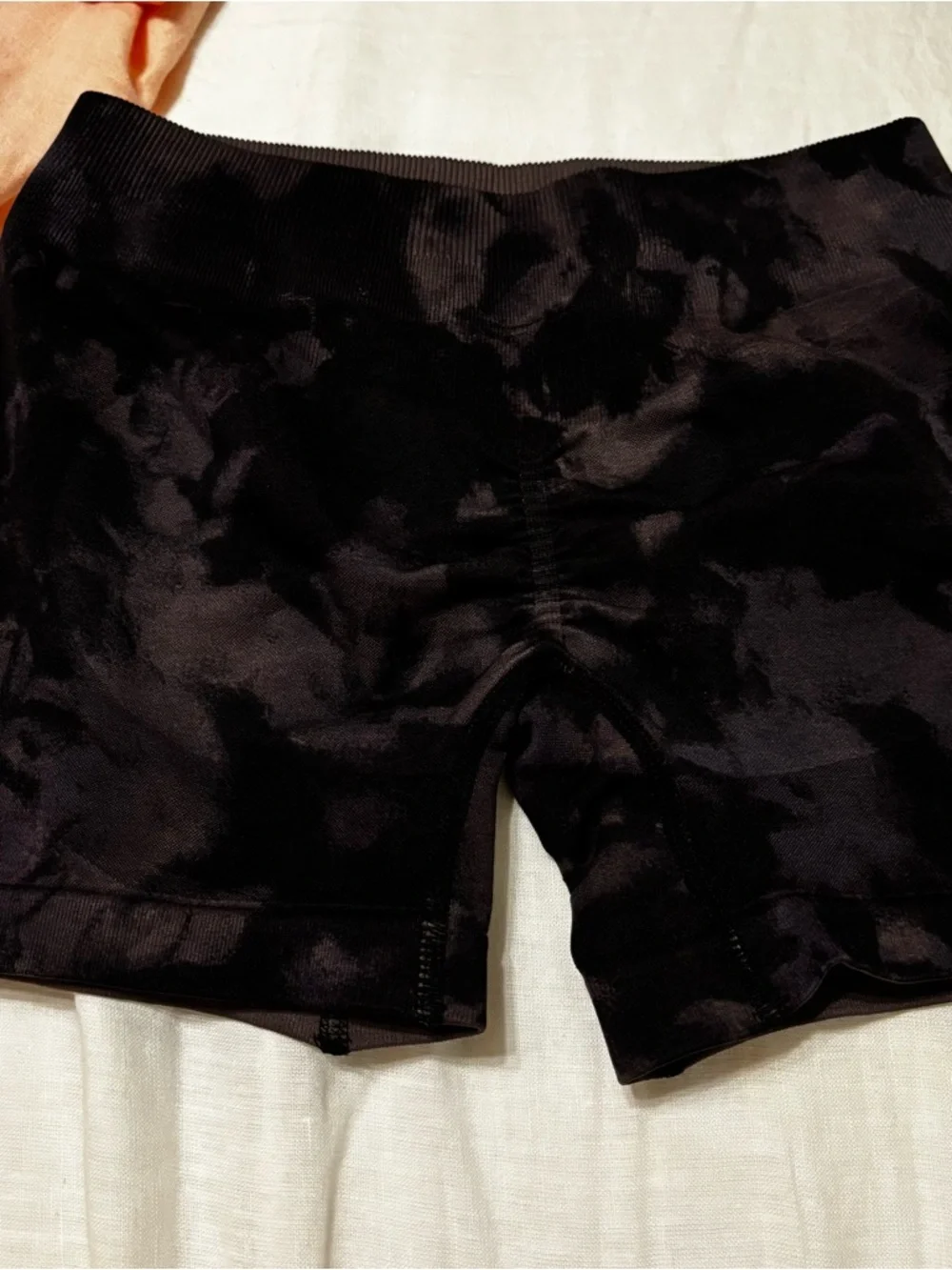 DarcSport Black Tie-Dye Seamless Mid Rise Shorts - Picture 3 of 4